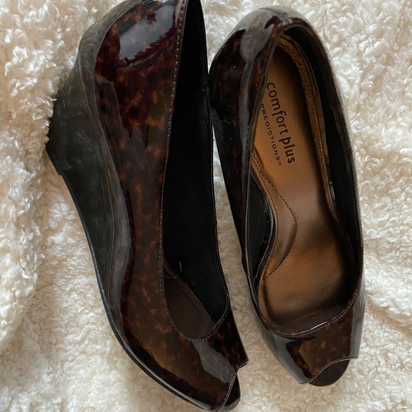 Cool peep toe wedge, brown and black animal print - Picture 1 of 5